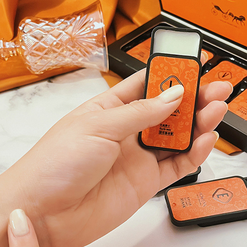 Zestaw 4 sztuk perfum w sztyfc – Perfume Fragrance Kit recenzja i cena